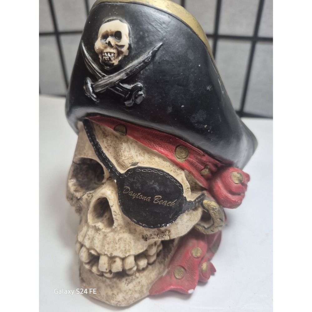 Daytona Beach Pirate Skull Stink Eye Bank
